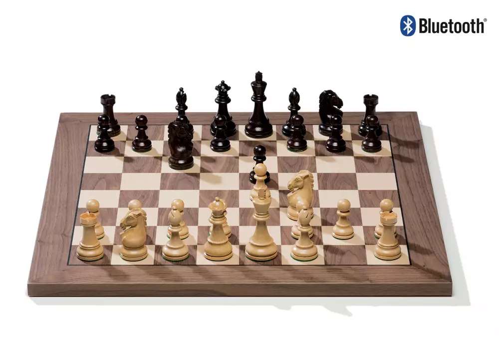 Szachownica elektroniczna DGT Bluetooth E-Board Orzech + Figury DGT Royal